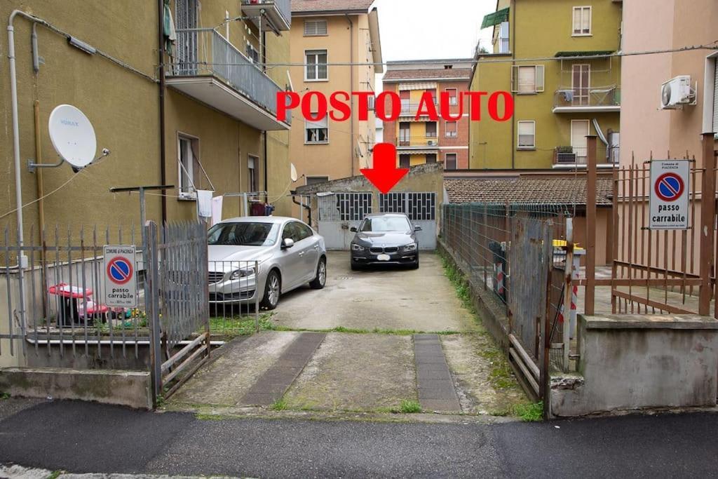 Appartamento Grazioso Con Parcheggio Privato Piacenza Eksteriør billede